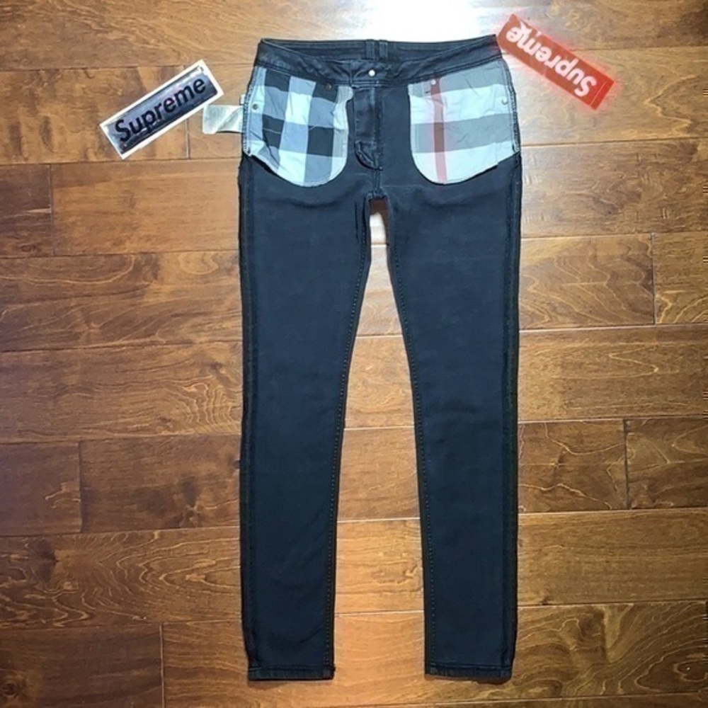 Burberry Embroidery Logo Black Skinny Jeans  ♞ Hampstead Stack Burberrys Knight